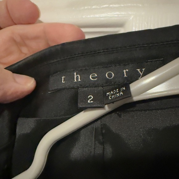 Theory Sabria NB Vest Size 2 Black New Tuxedo Tailored Sleeveless Blazer NWT - Picture 4 of 7